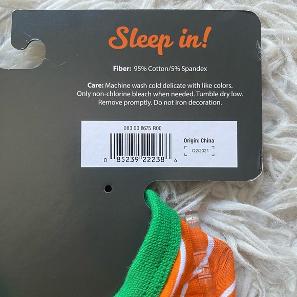 Halloween!! Size small (up to 20lbs) cat or dog pet Pumpkin pjs. - Picture 3 of 4